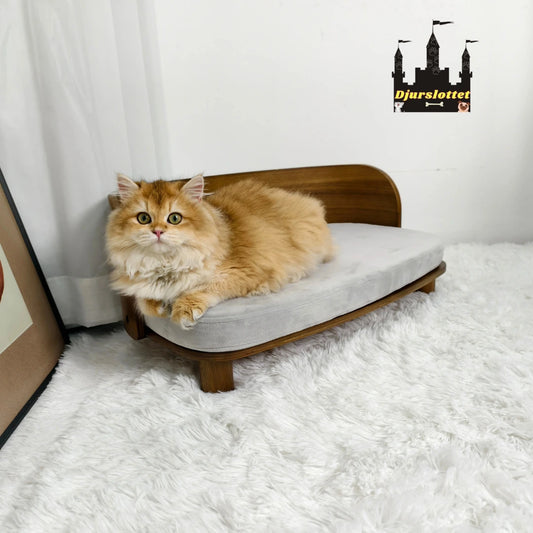 Upphöjd träsäng för katt och hund- Djurslottet