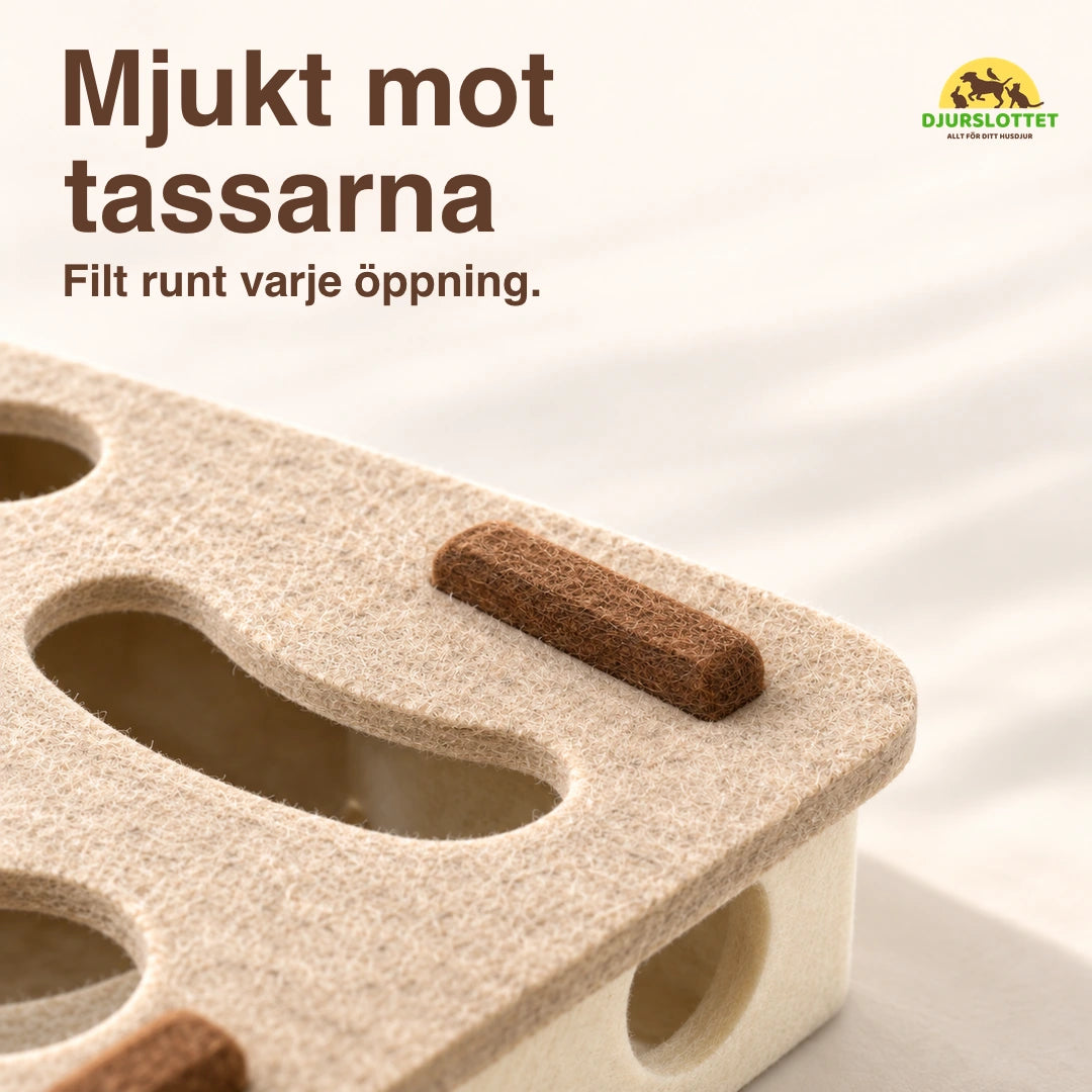 Närbild av mjuk filt runt tassöppningen i Purrnivo kattpussel med bjällerboll – Djurslottet